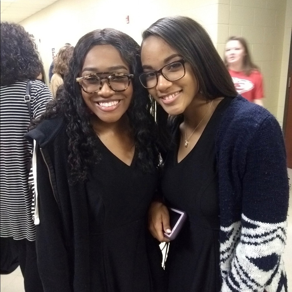 Meet your Posher, Cassia